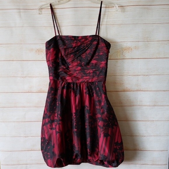 BCBGMAXAZRIA 100% Silk Strappy Bubble Dress - Picture 1 of 12